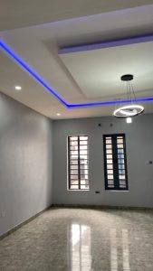 photo5780608668964863190